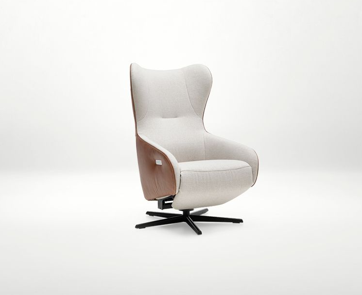 prominent chair configure 3D